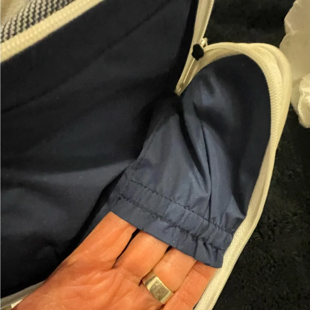 Dior Gray and White Pouch - Picture 5 of 7